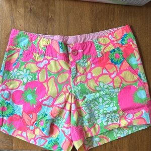 Lily Pulitzer shorts size 0. Never worn